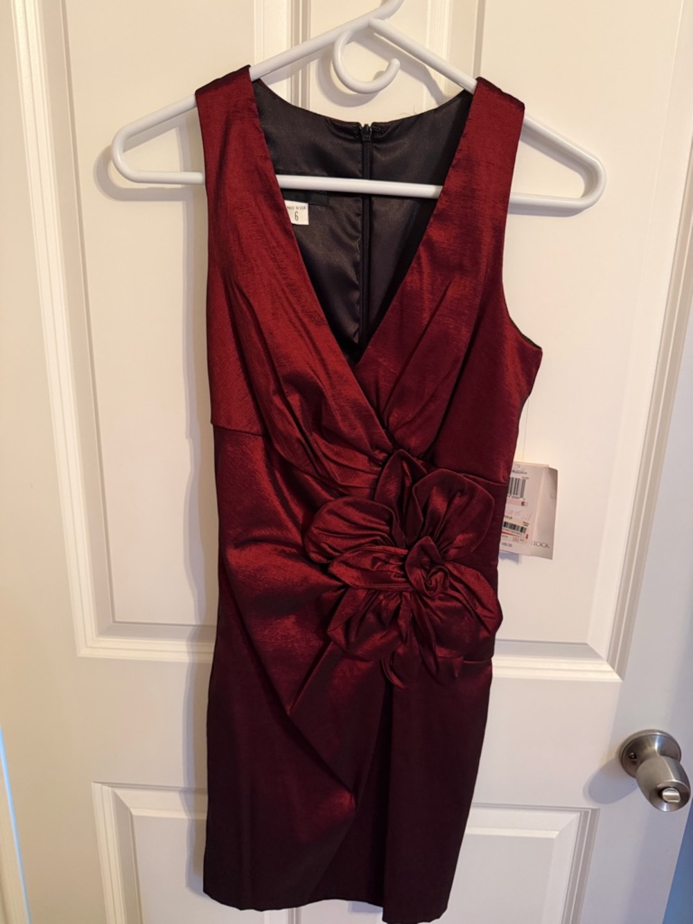 Elegant Burgundy Floral-Appliqué V-Neck Dress